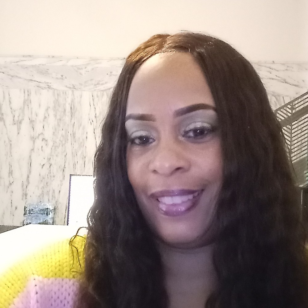 Meet your Posher, Detra